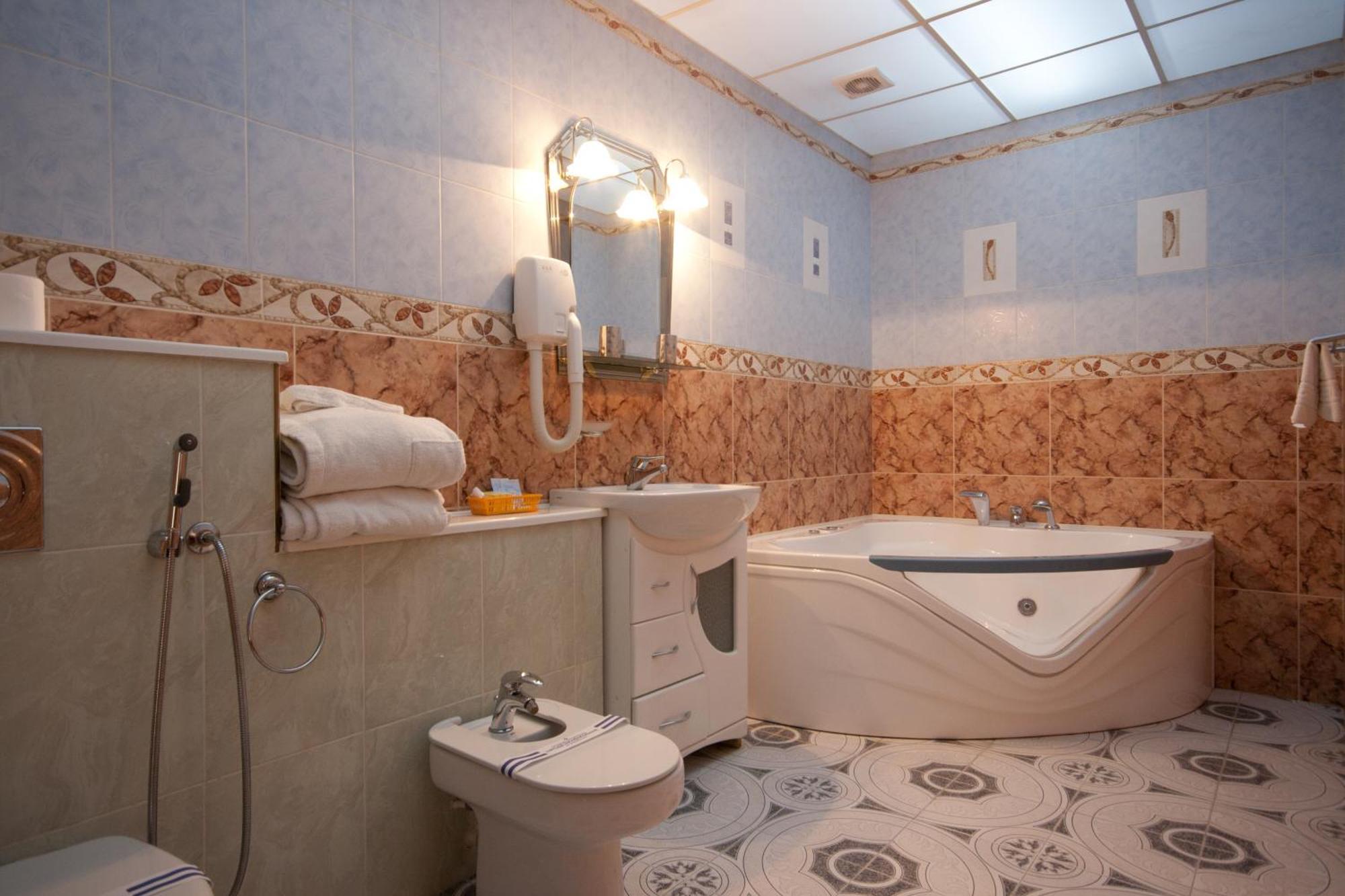 Volter Hotel Лвив Екстериор снимка